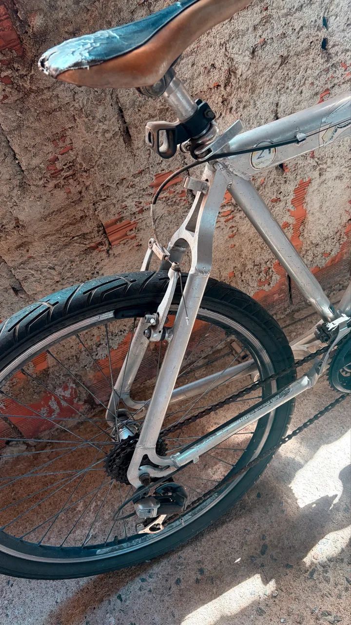 Bicicleta de alumínio  - Foto 2