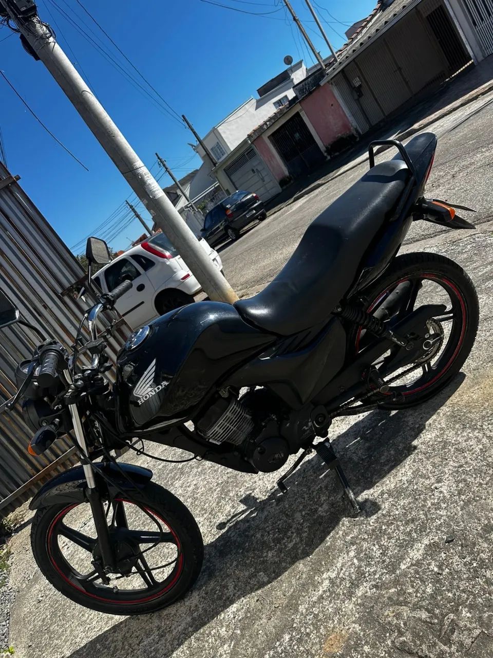 Titan CG  - Foto 3