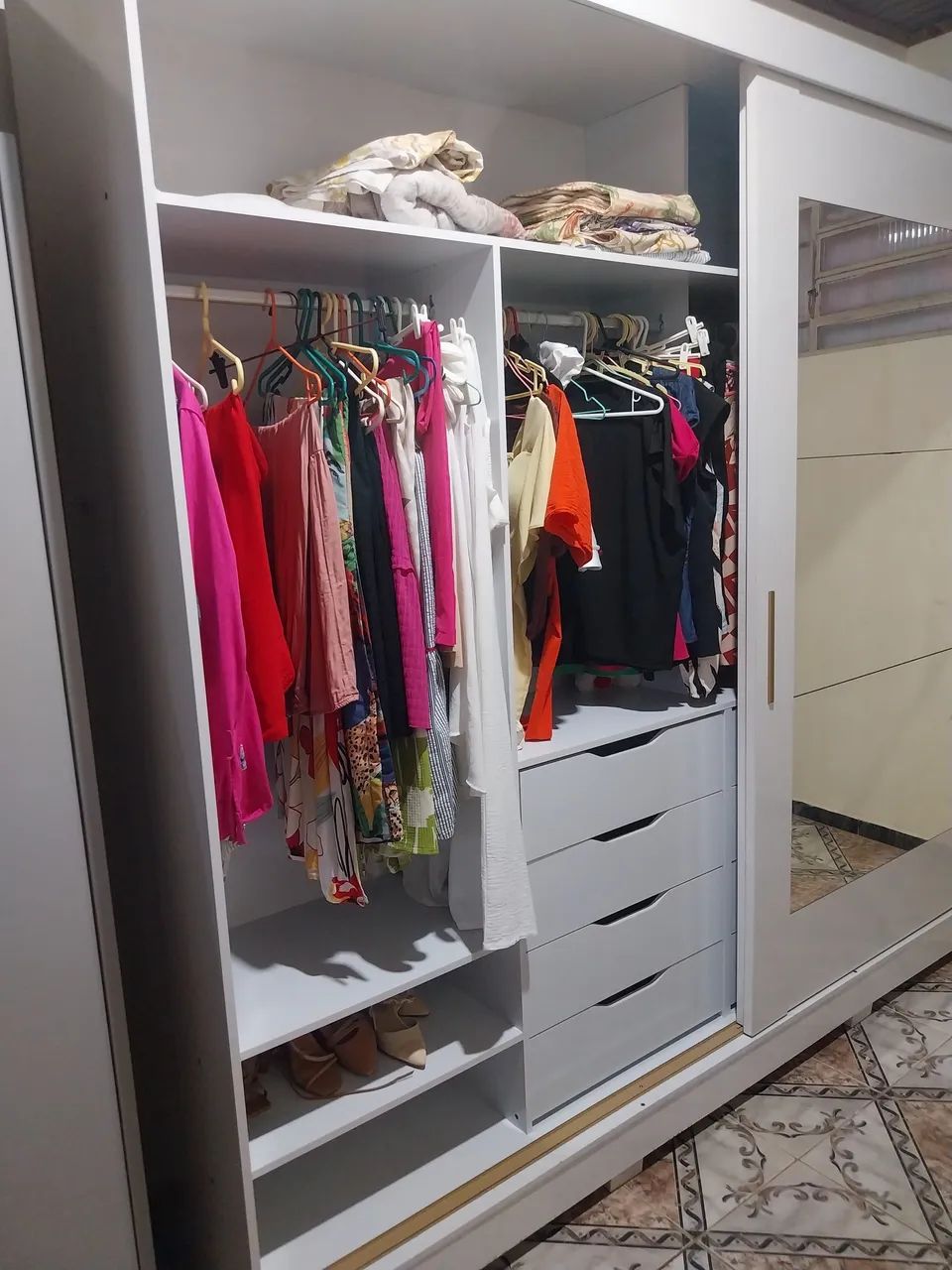 Guarda roupa semi novo - Foto 3