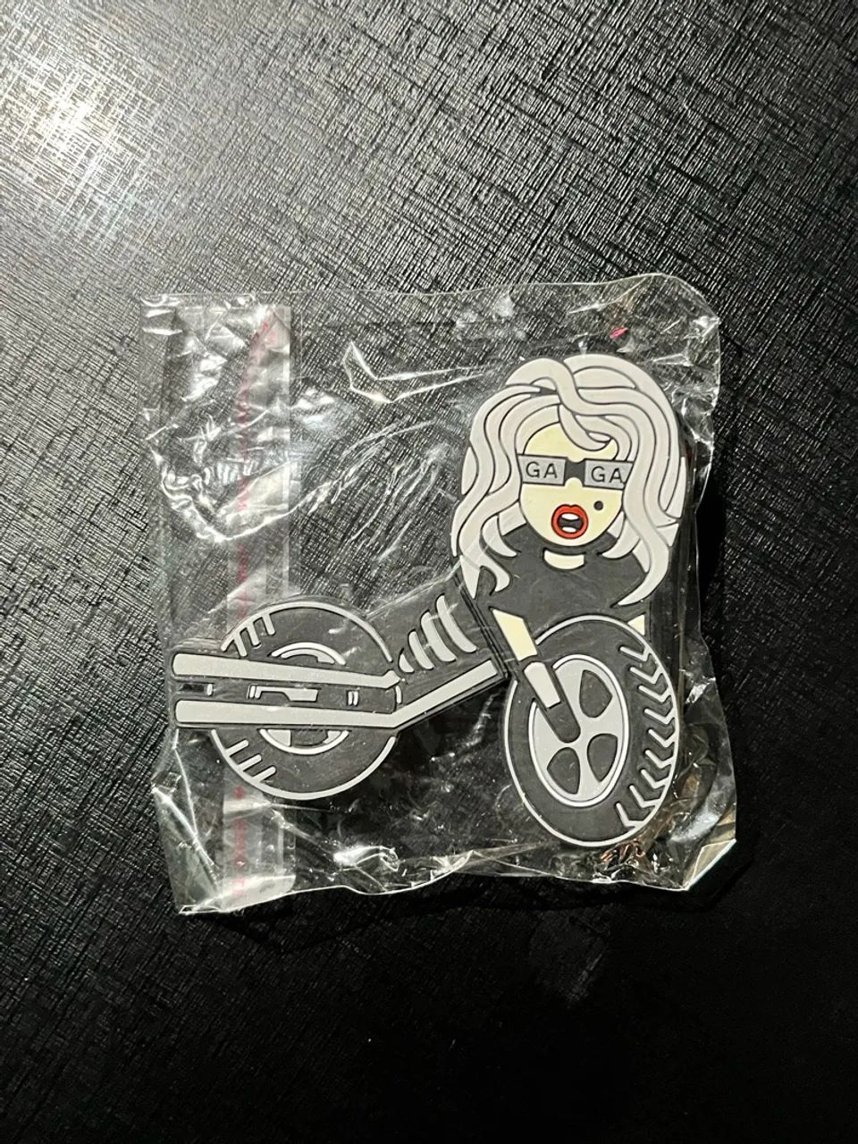 Lady Gaga Born This Way USB (SEM CAIXA)