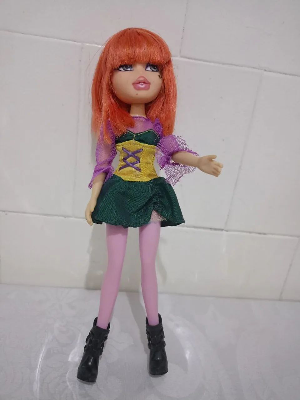Boneca Bratz Masquerade Finora MGA