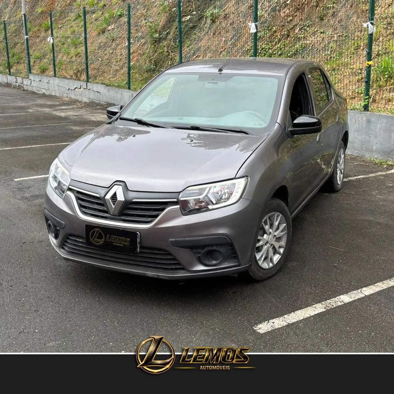 Renault Logan 2023