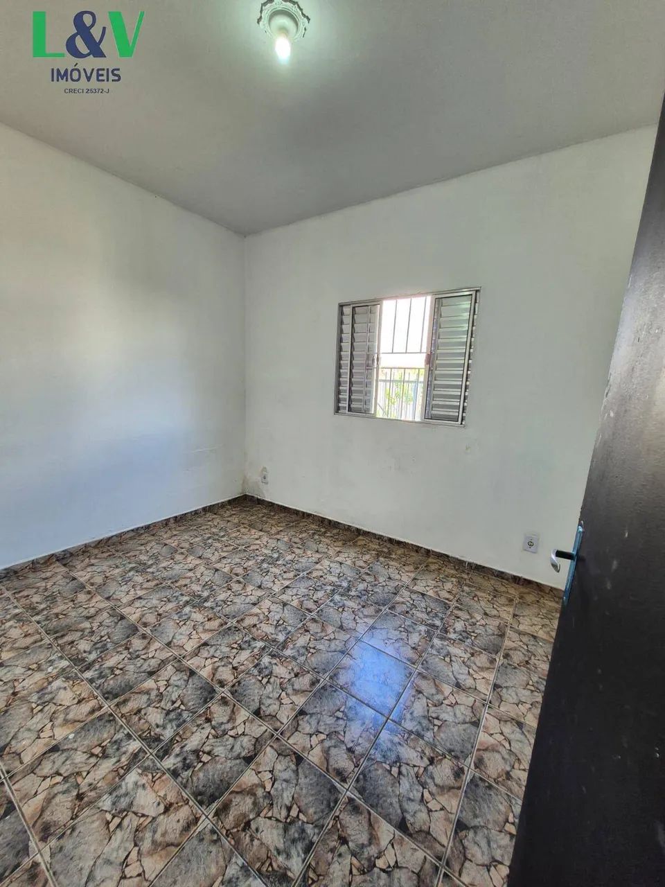 Casa espaçosa disponível para locação com 2 dormitórios - Foto 5