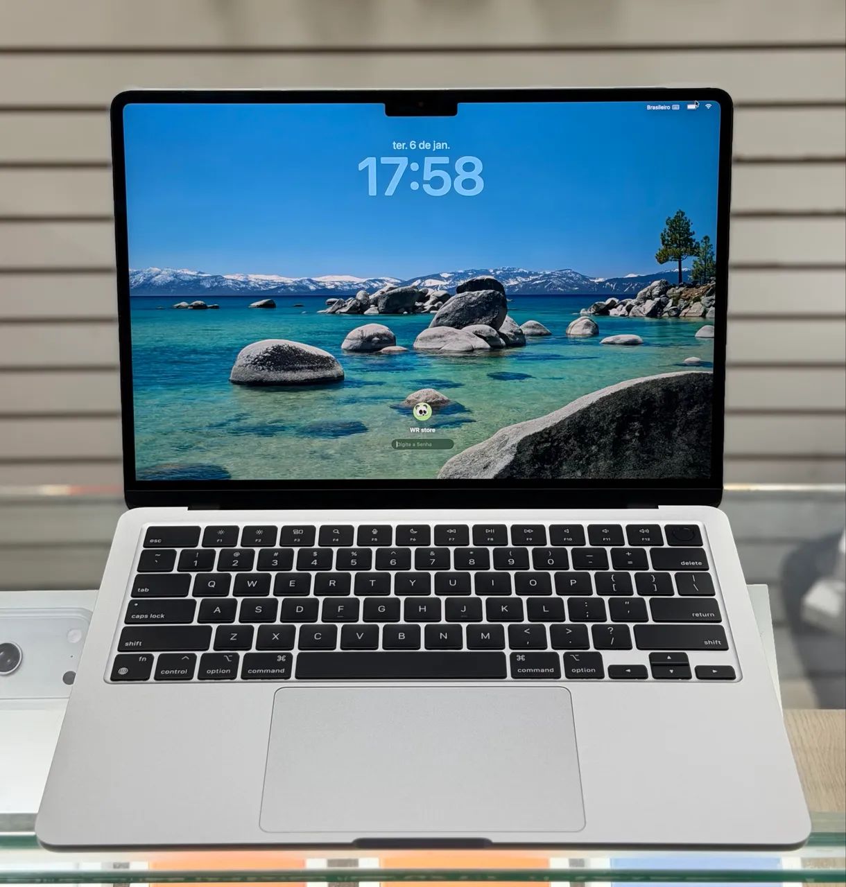 Macbook air m2 16gb / 512gb bateria 96% LOJA FÍSICA sem detalhes
