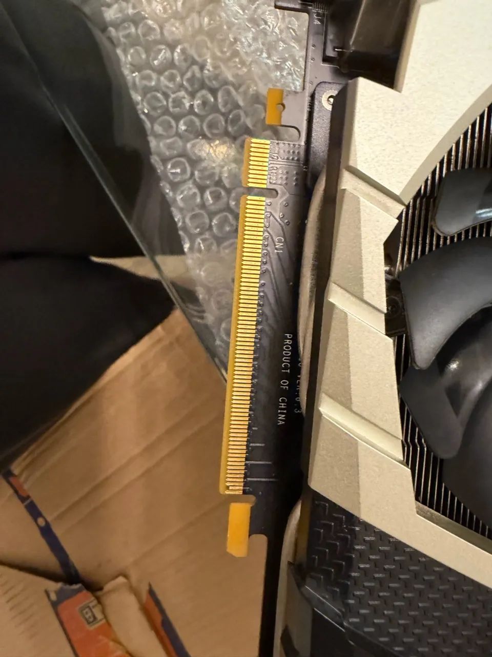 GTX 1070 Ti TITANIUM MSI - Foto 5