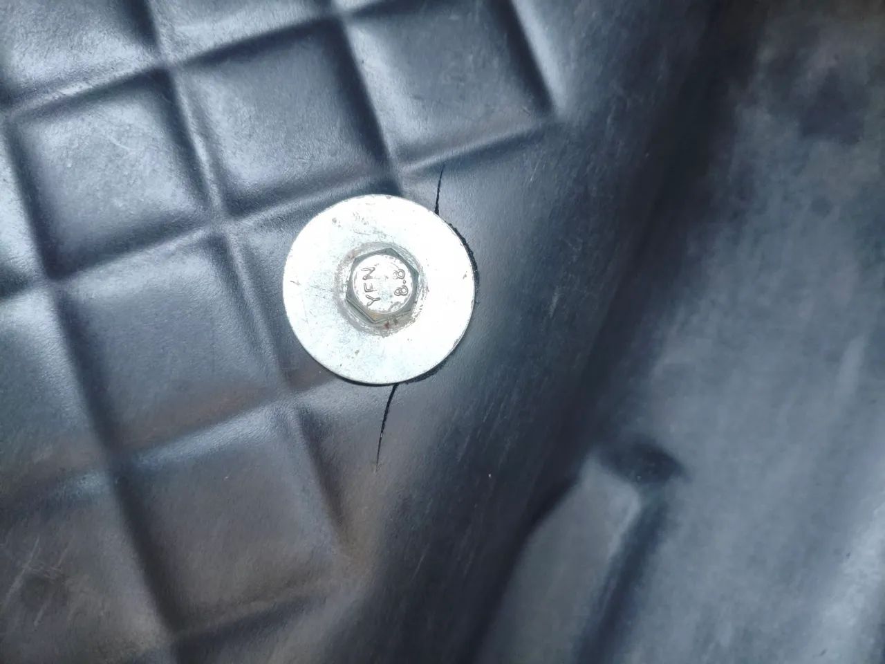 Baú para moto 140l com chapan - Foto 5