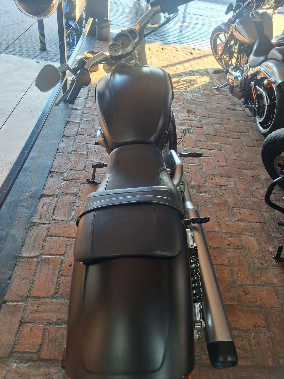 HARLEY DAVIDSON V-ROD MUSCLE - Foto 3