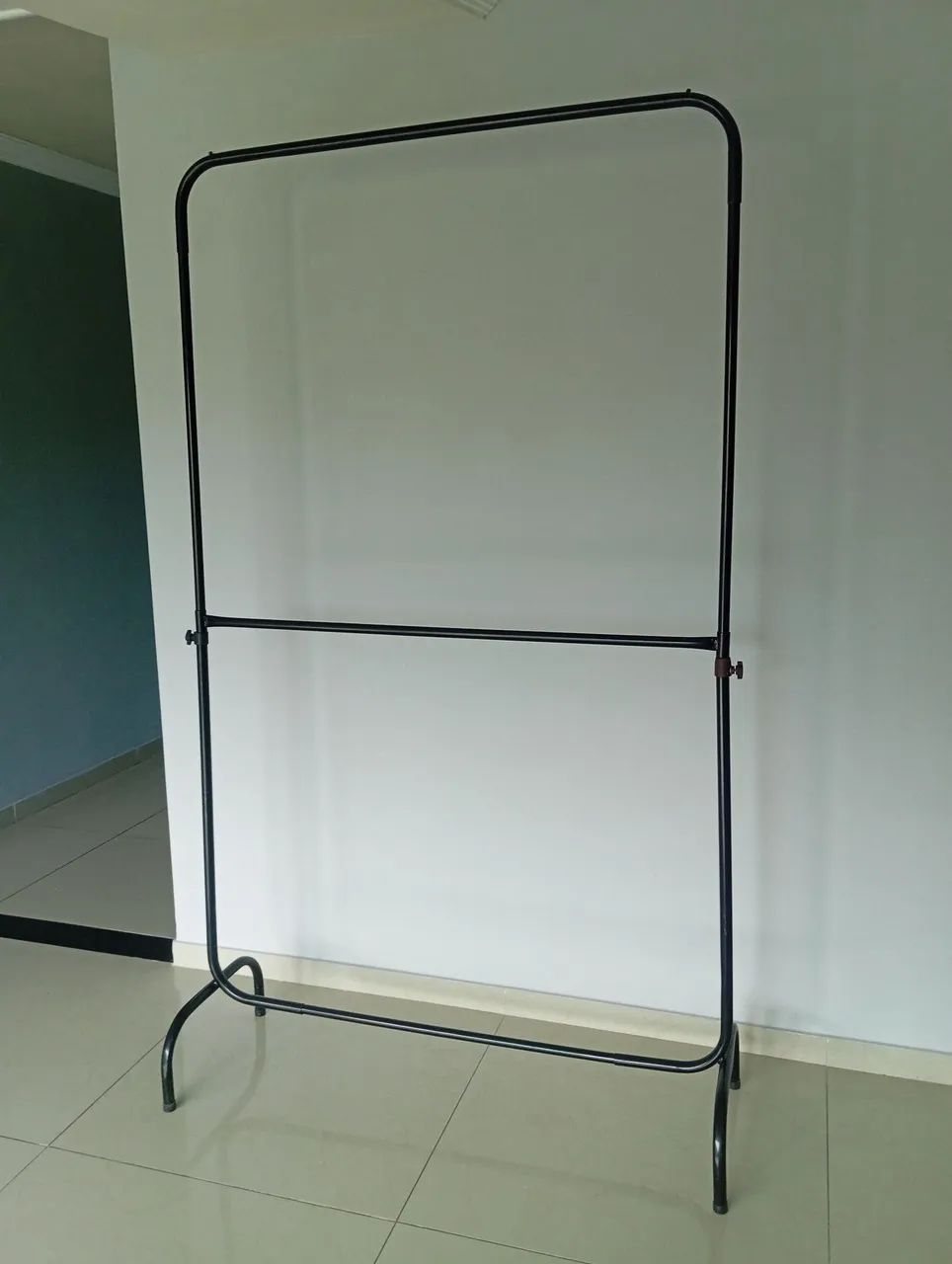 Aluguel de Arara para roupas!!! - Foto 2