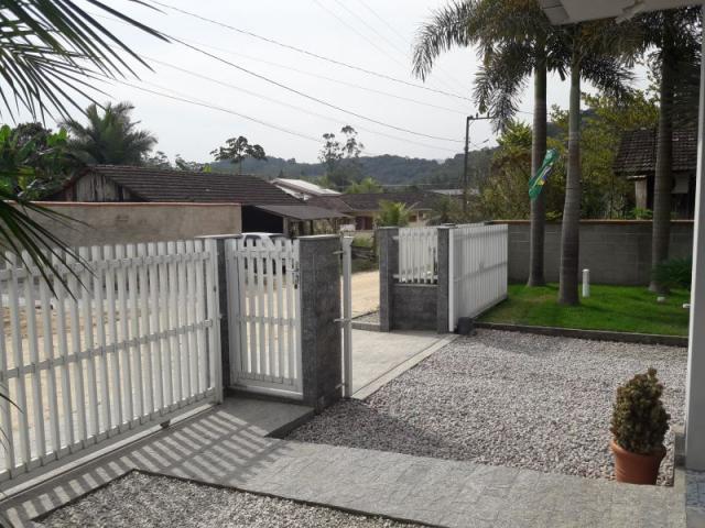 Casa com 3 quartos na guabiruba sul aceita troca por sítio - Foto 11