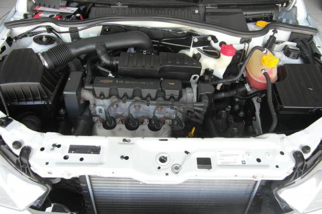 CHEVROLET CORSA HATCH MAXX 1.4 8v(Econo.Flex) 4P 2010 - Foto 12