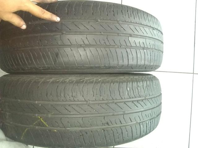 Vende-se, 2 pneus continental, 185-65R15, pneus mas de meia vida preço bom
