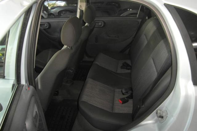 CHEVROLET CORSA HATCH MAXX 1.4 8v(Econo.Flex) 4P 2010 - Foto 8