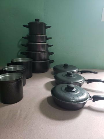 Conjunto de panelas leiteiras e frigideira - Foto 3