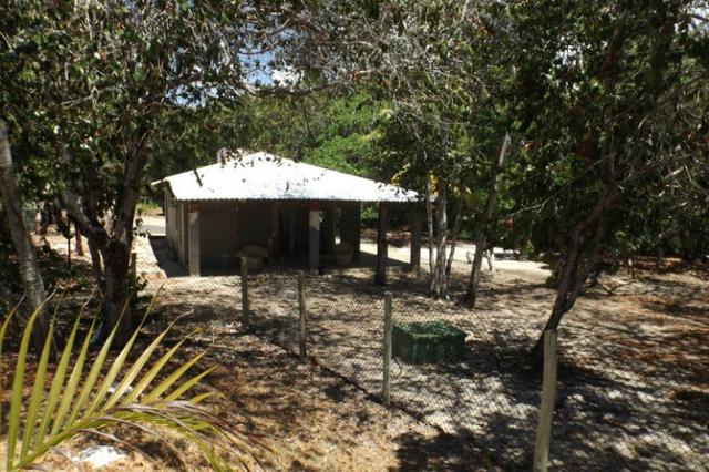 Terreno a venda no Cond. Quintas das Lagoas em Itacimirim
