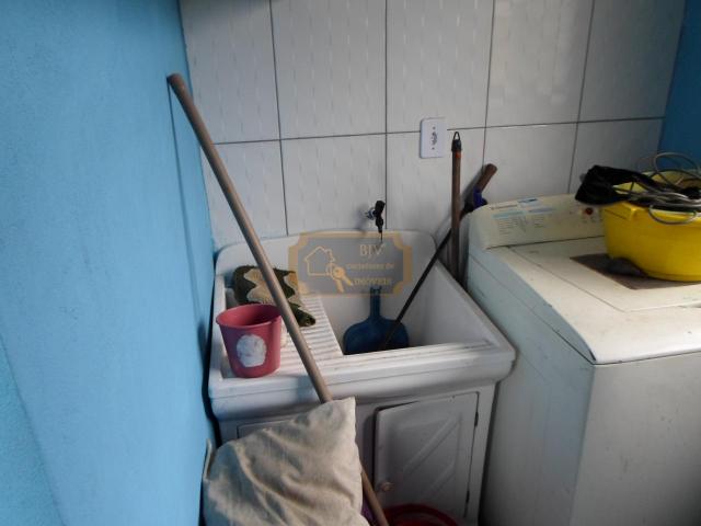 Imóvel com casa de moradia 3 dorm , mas casa geminada ,com 2 dorm . - Foto 6
