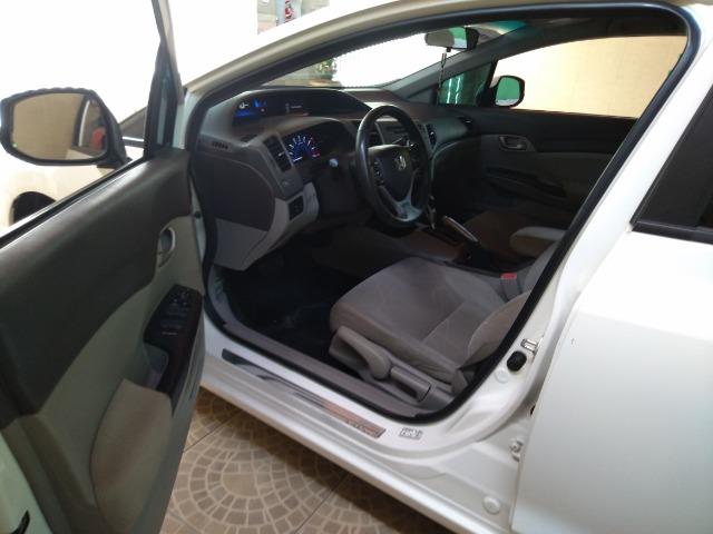 Honda Civic LXS 1.8 13/14 - Foto 9