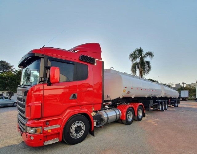 CAMINHÃO SCANIA R440