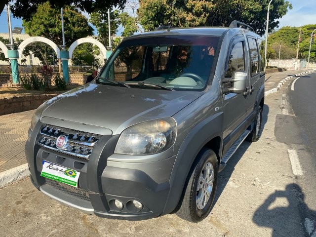 FIAT DOBLÒ 2013 1.8 MPI ADVENTURE XINGU 16V FLEX 4P MANUAL