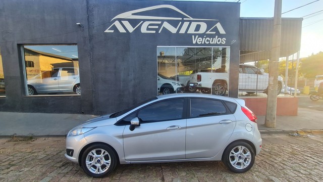 NEW FIESTA 1.6 SE FLEX COMPLETO 2015