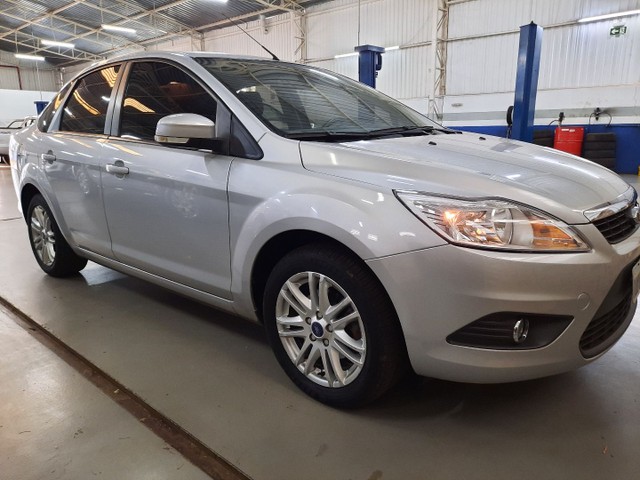 FOCUS SEDAN 2.0 MANUAL