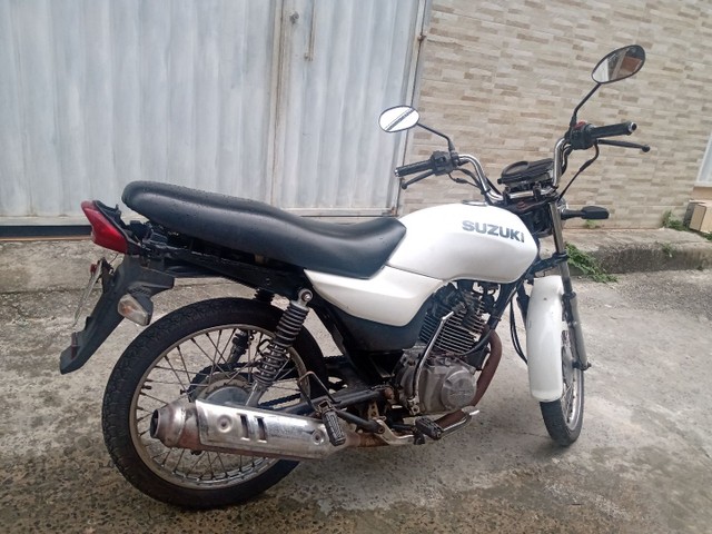 SUZUKI GS 120