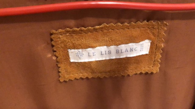 Casaco em película Lê Lis blanc Tam. 44/46.  - Foto 3