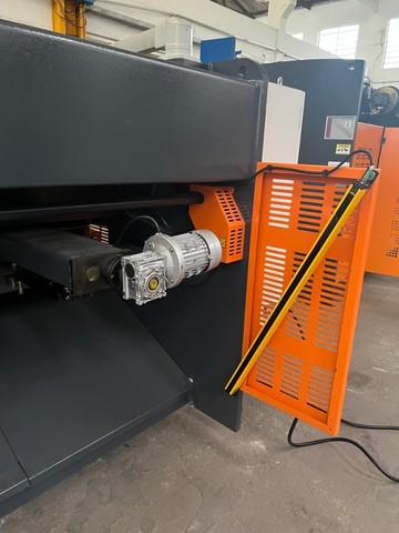 Guilhotina Hidraulica (NOVA) - Foto 2