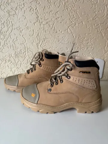 Bota caterpillar feminina  +47 anúncios na OLX Brasil