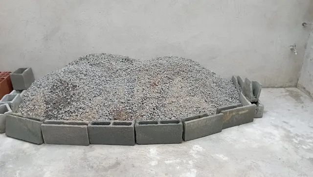 Pedra - 30 latas de pedra 