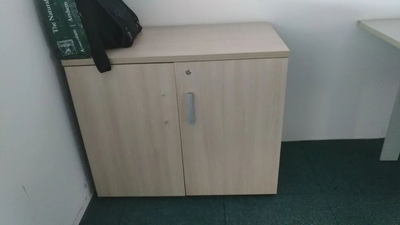 Armário baixo 2 portas, em Mdf, tenho 13u iguais, bom estado. E outros. - Foto 2