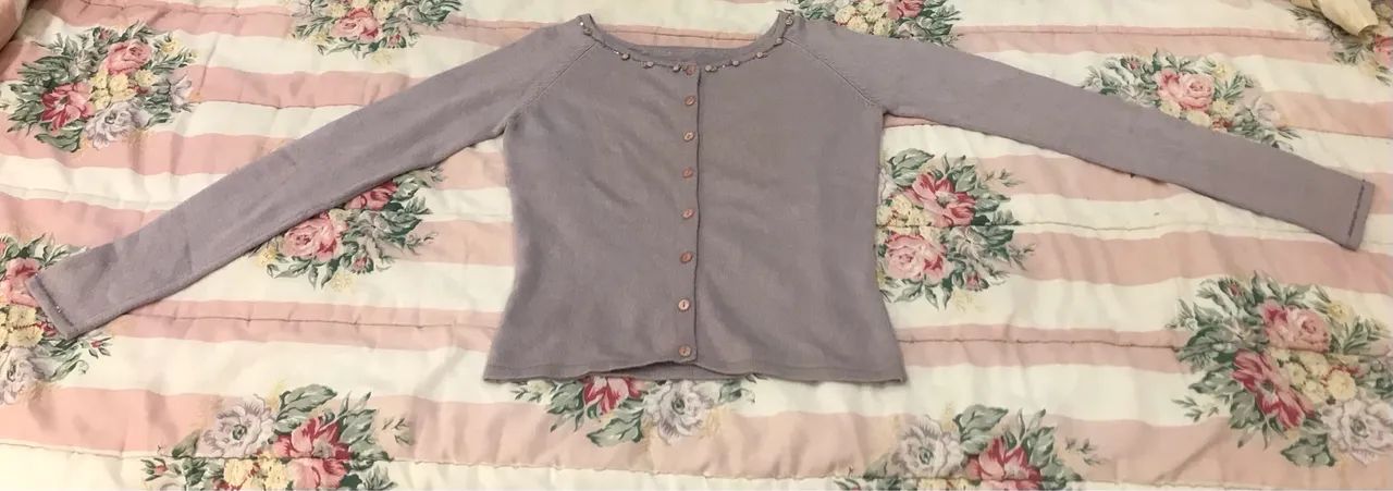 Lindo cardigan lilás em tricô de linha tamanho p