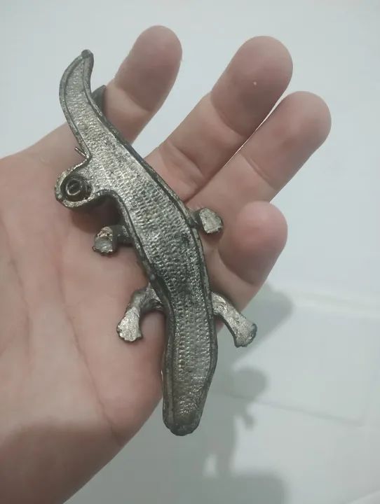 Peso de papel antigo jacaré de bronze - Foto 4