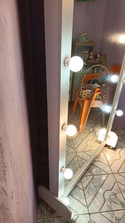 Espelho de Maquiagem com Luzes LED - Foto 3