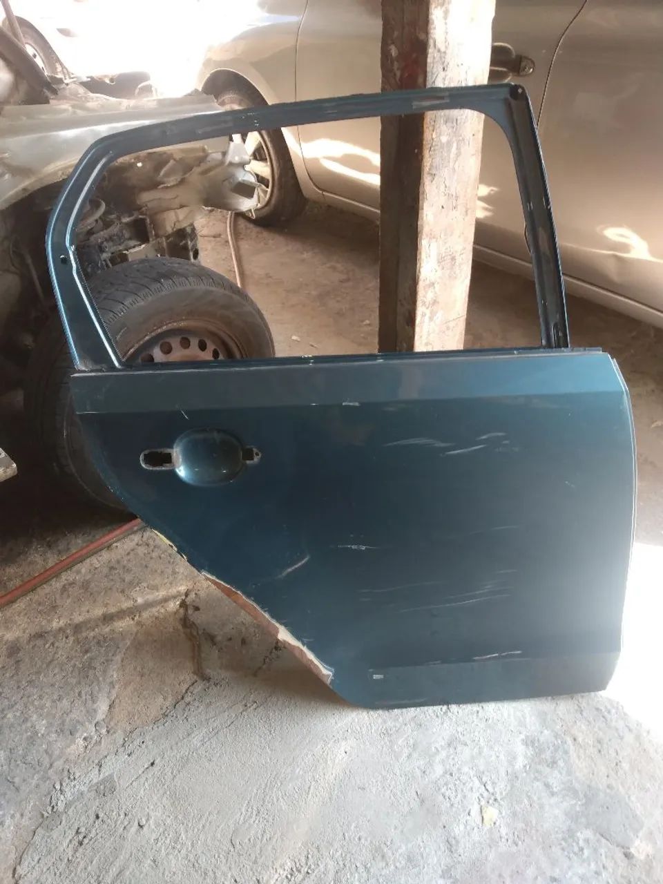 Porta traseira lado direito VW UP.