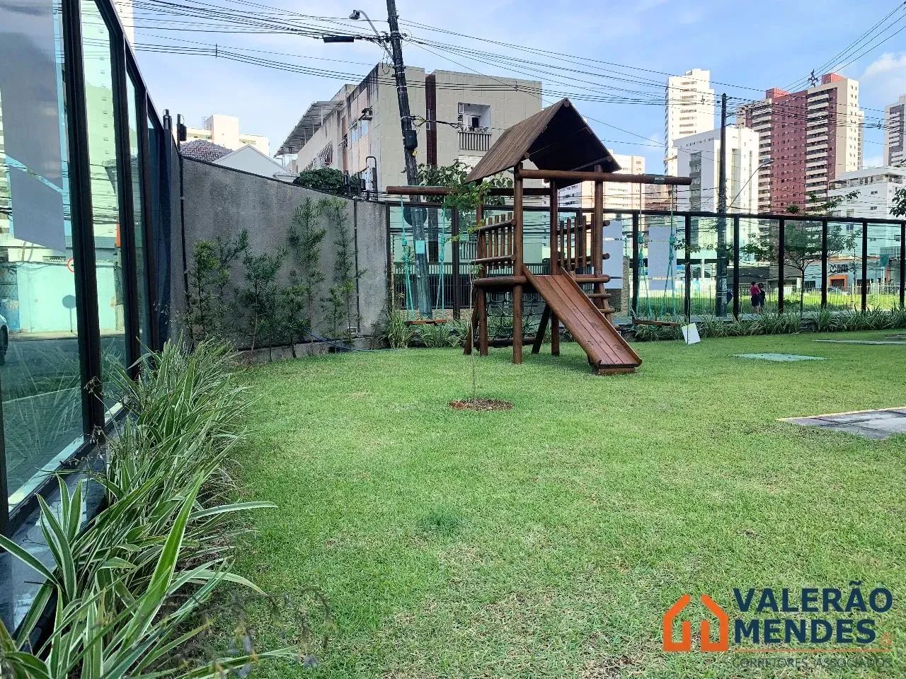 Edf. Casttelo de Edimburgo |  02 quartos no melhor da Madalena  - Andar Alto - Foto 5
