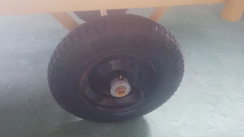  VENDO CARRINHO  PLATAFORMA  NUNCA USADO - Foto 2