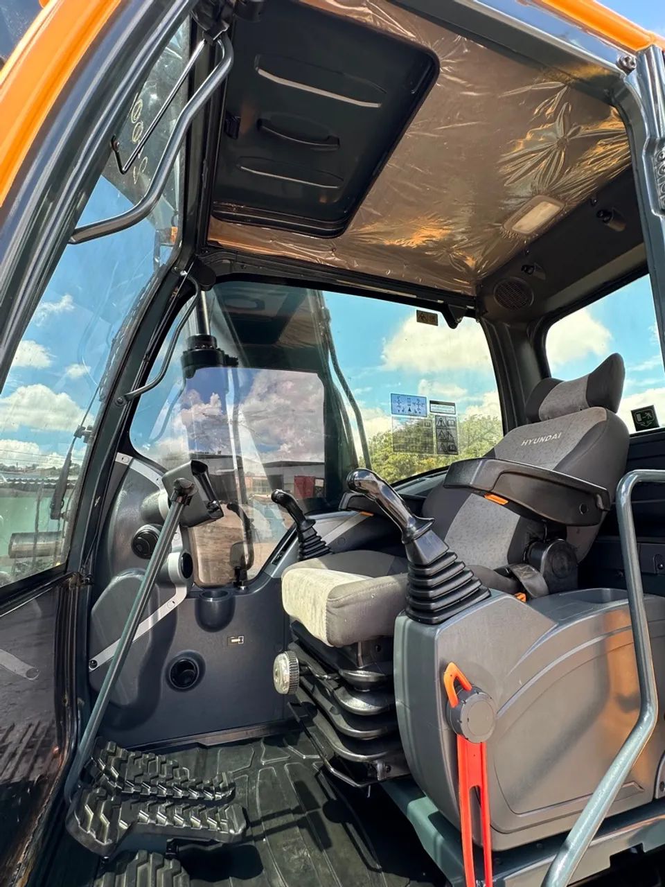 Escavadeira Hyundai 140 LC-9 2020 - Foto 5