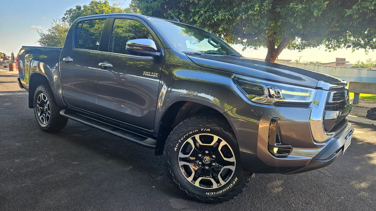 Hilux SRX 2023