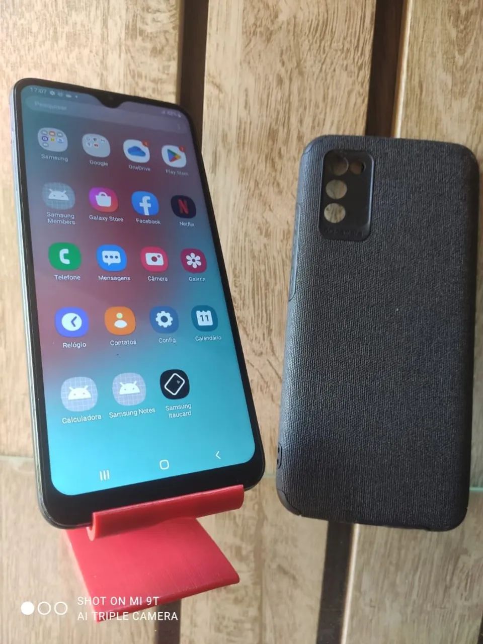 Celular da Samsung excelente com capa ENTREGO  - Foto 2