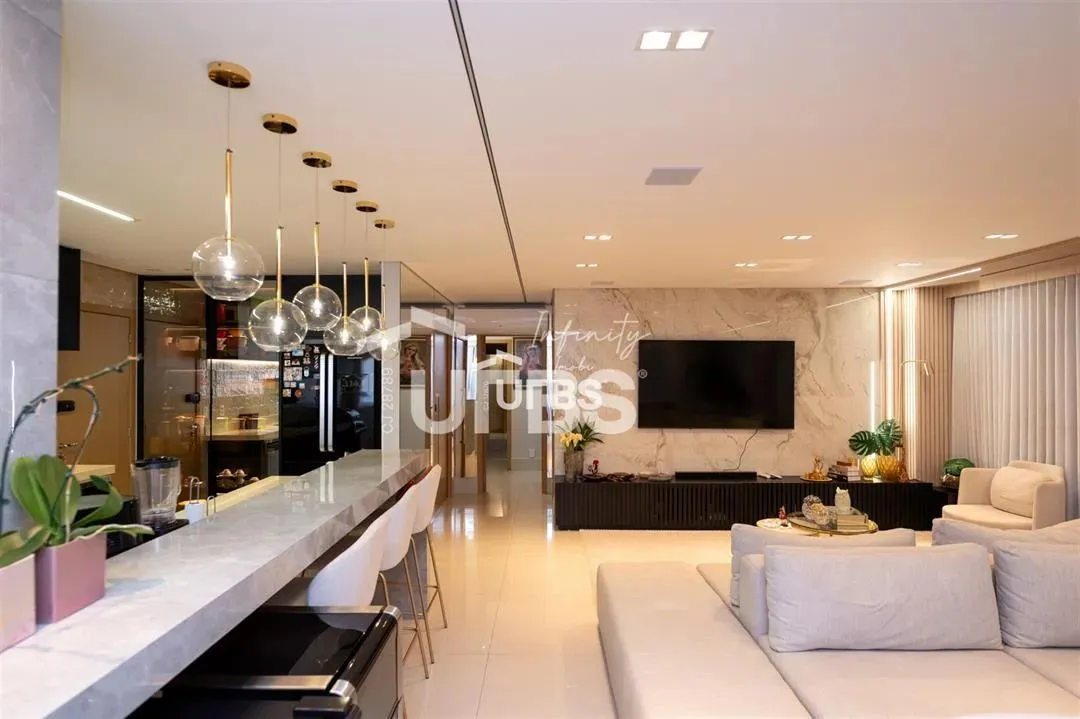 Apartamento mobiliado e decorado à venda no Leblon Marista!