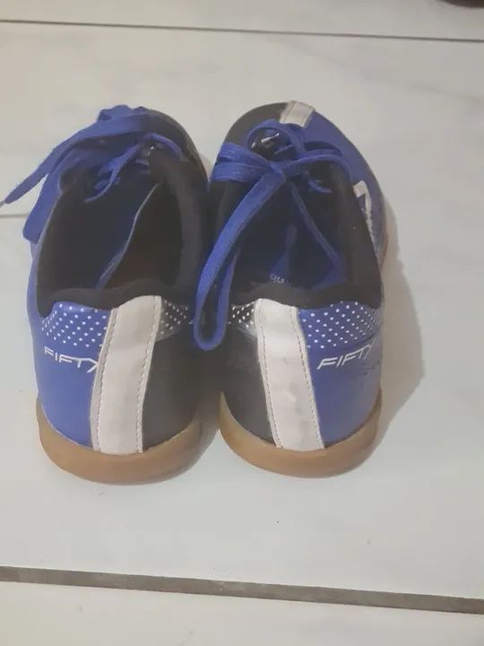 Chuteira Umbro Society azul num 27 (futebol de salão) - Foto 3