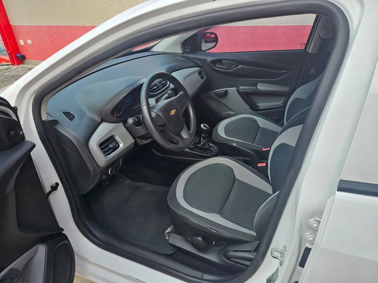 ONIX LS 1.0 2014  - Foto 5