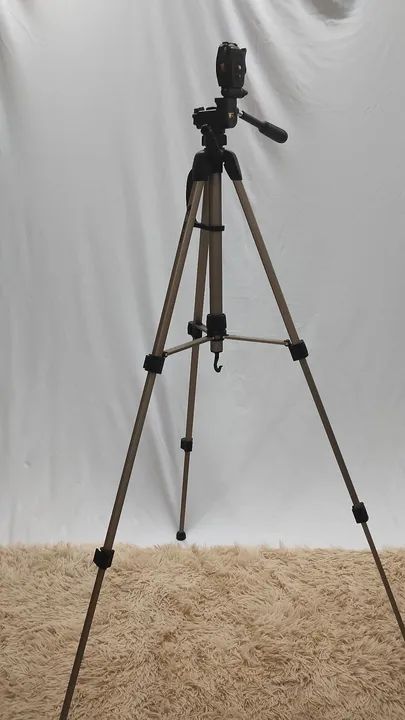 Tripé para Câmera - usado