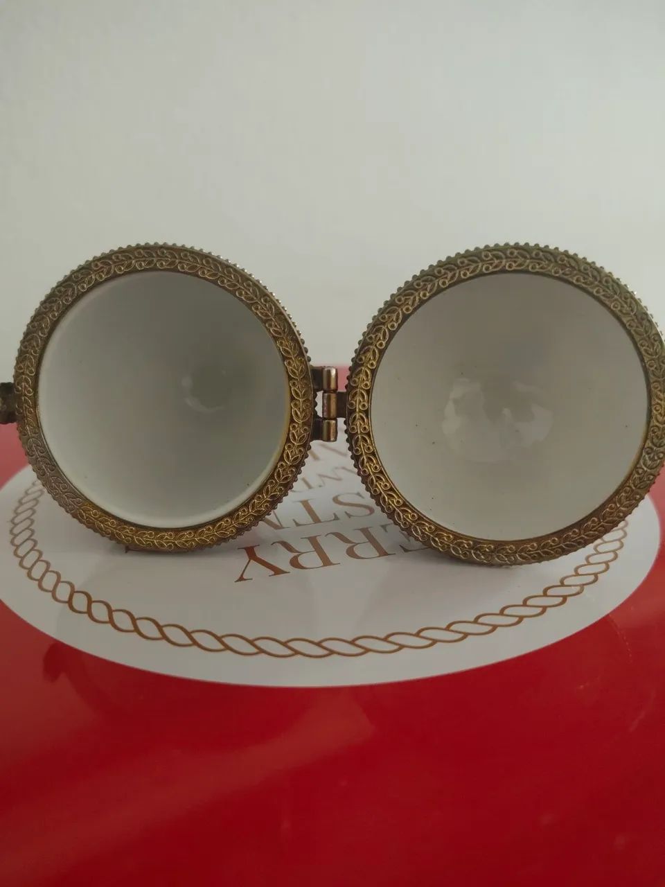Caixa de bijoux formato Ovo três pés - Foto 4