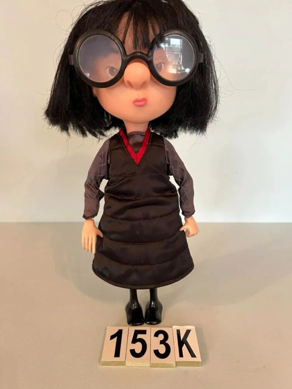 BONECA EDNA OS INCRIVEIS, 35 CM DE ALTURA, FALA VARIAS FRASES