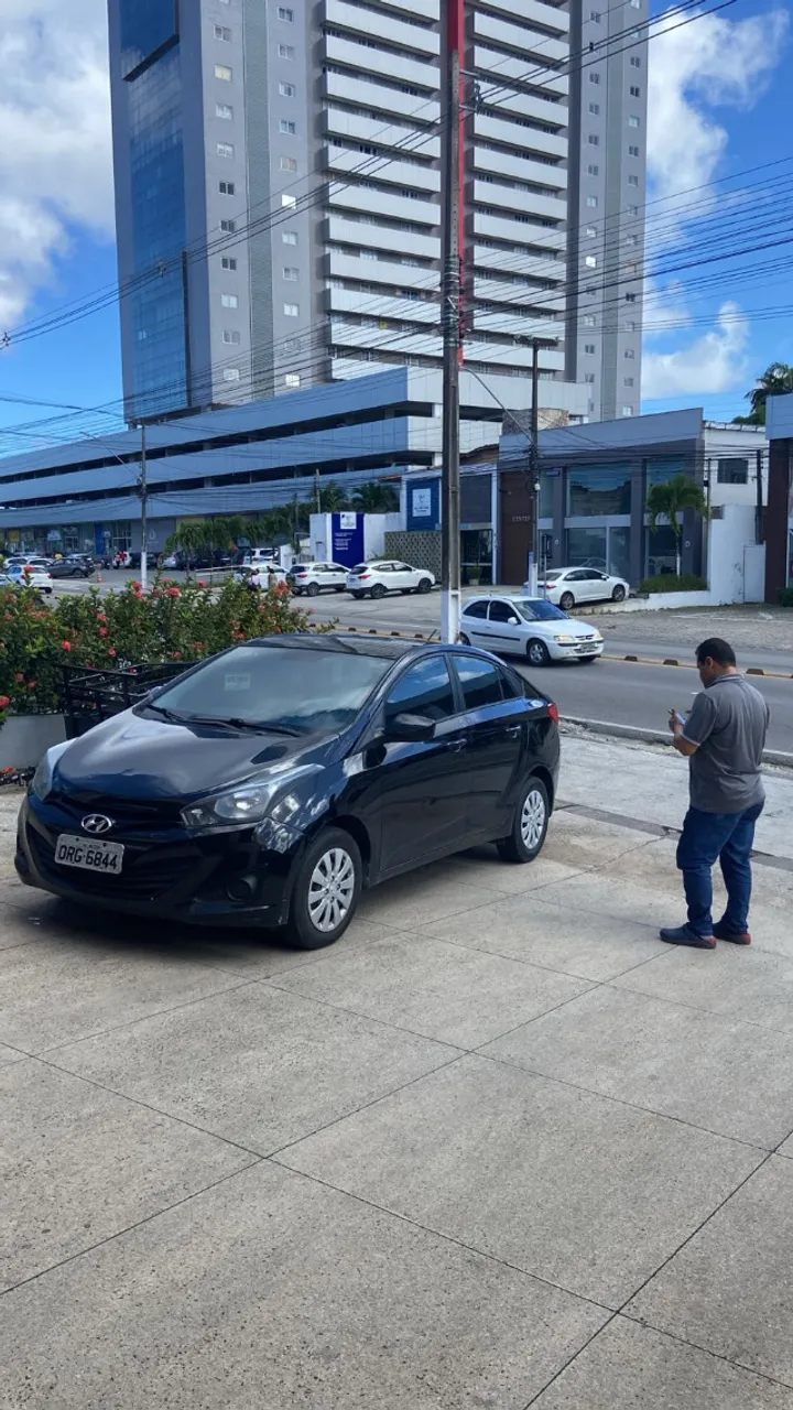 VENDO HB20S PRETO 2015
