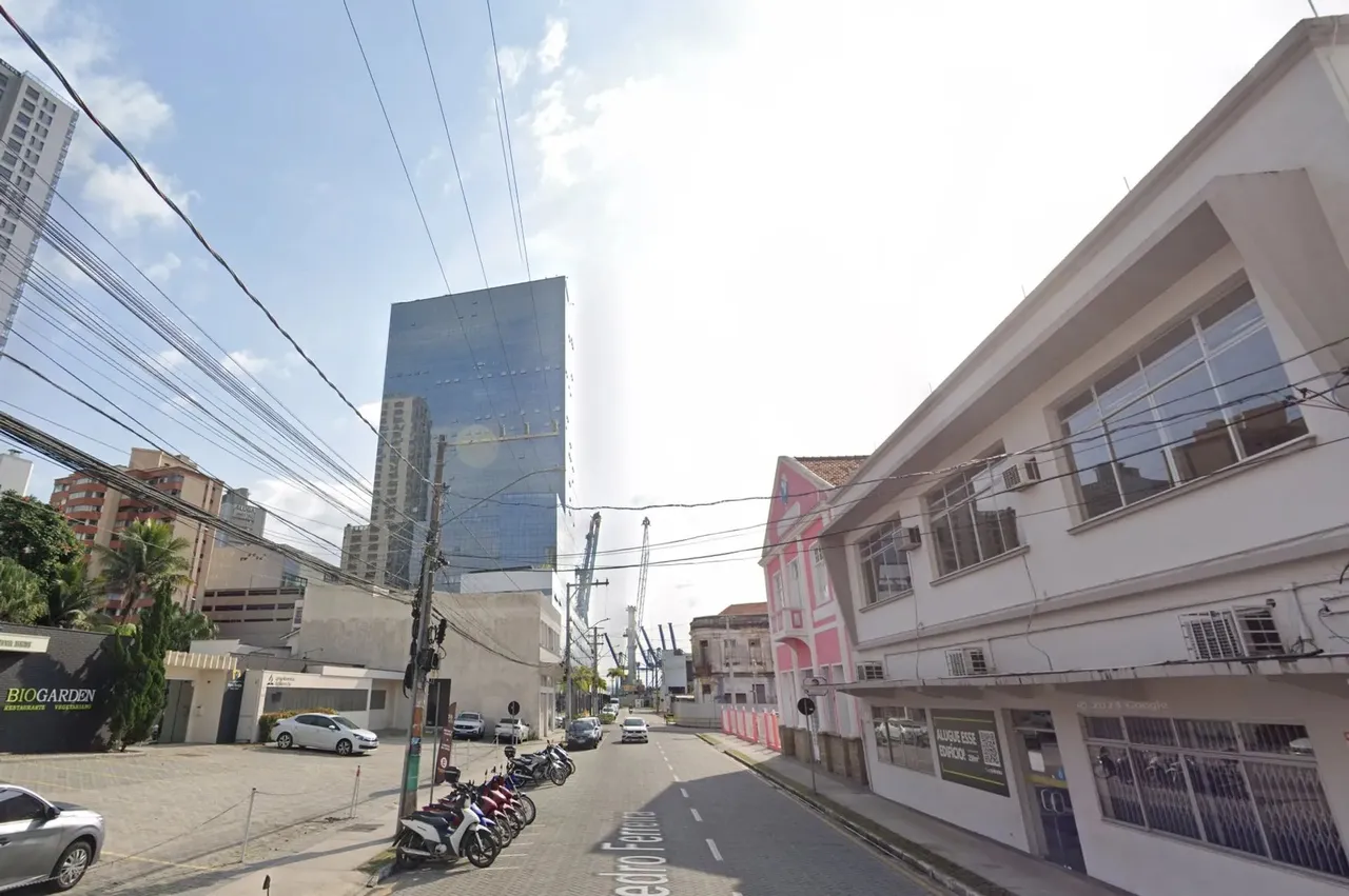 Prédio comercial 519M² com 2 Andares e 15 Vagas de Garagem Aluguel Anual Itajaí
