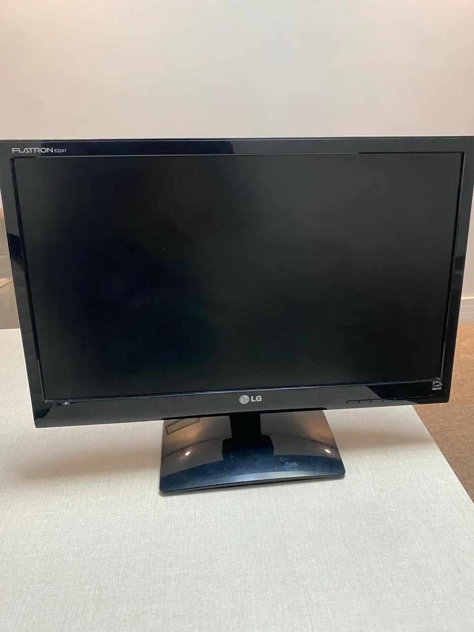 Monitor LG 22 polegadas funcionando perfeitamente 