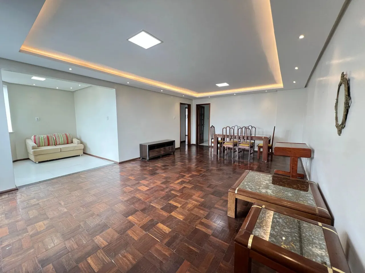 Lindo Apt. 150m² - 02 por Andar - Ed. Guarani Reduto.
