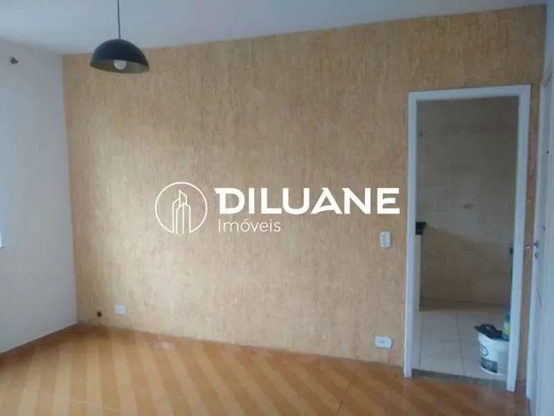Apartamento de 1 quarto e vaga de garagem, no Fonseca